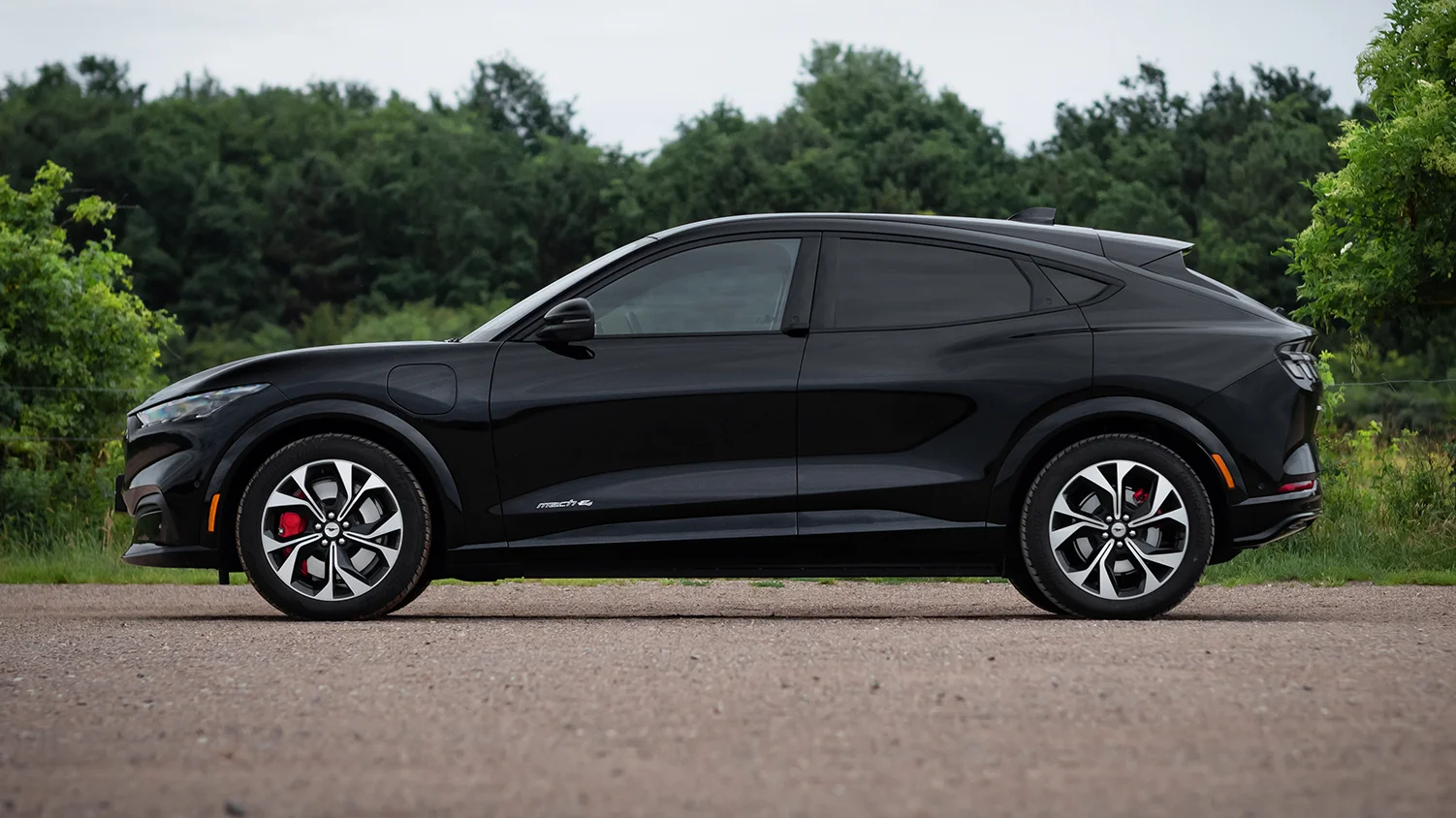 Mustang Mach E Eksteriør Profil