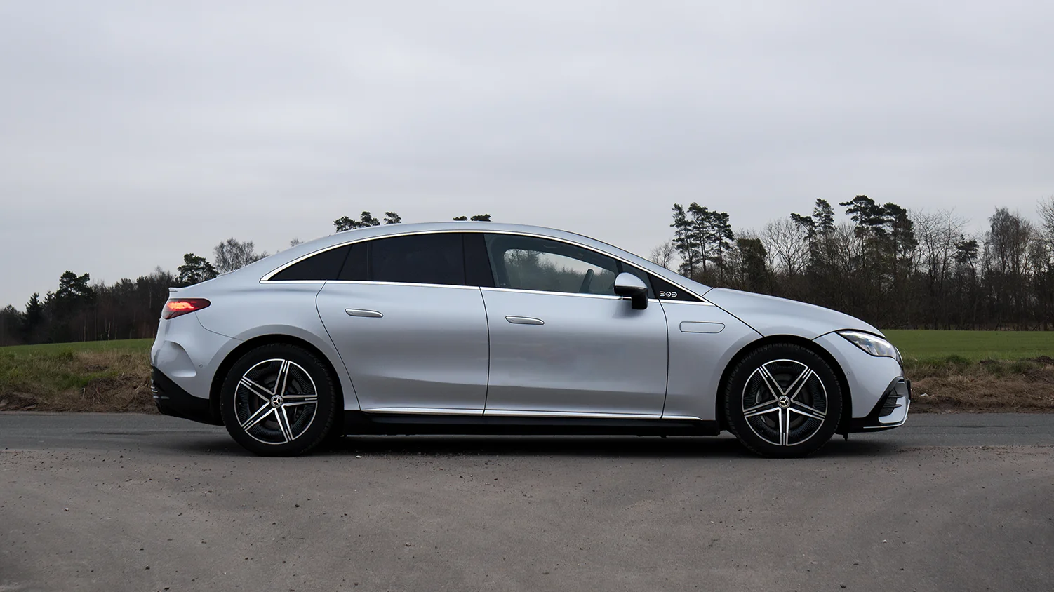 EQE 16X9 3.3