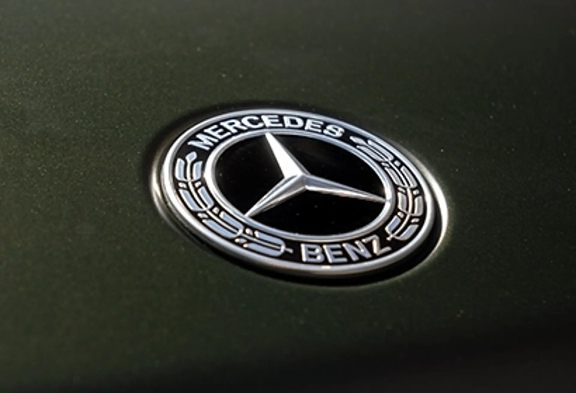 MERCEDES-BENZ LEASING